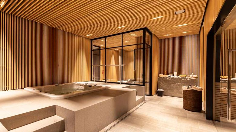 <b>Casa di Langa Spa</b>. Images powered by <a href="https://iceportal.shijigroup.com/" title="IcePortal" target="_blank">IcePortal</a>.