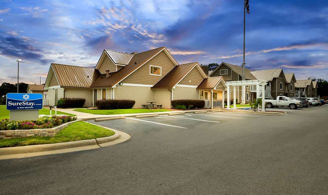 SureStay Studio, Best Western Pensacola Exterior