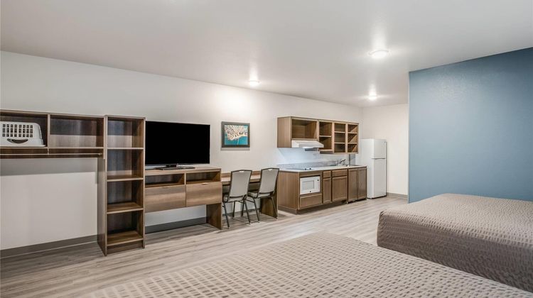 WoodSpring Suites Novi Farmington Room
