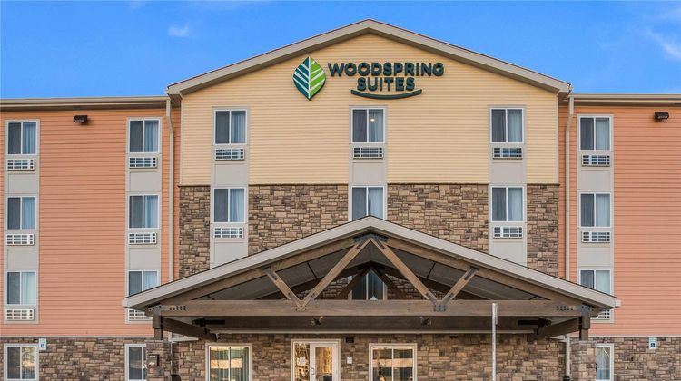 WoodSpring Suites Novi Farmington Exterior