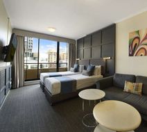 YEHS Hotel Sydney Harbour Suites Room