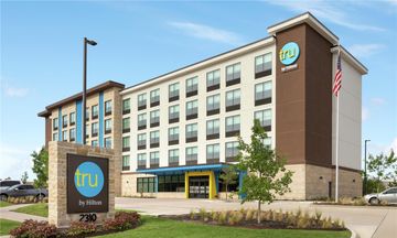 Tru by Hilton Frisco Dallas