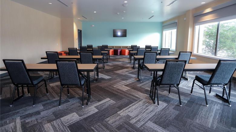<b>Tru by Hilton Frisco Dallas Meeting</b>. Images powered by <a href="https://iceportal.shijigroup.com/" title="IcePortal" target="_blank">IcePortal</a>.