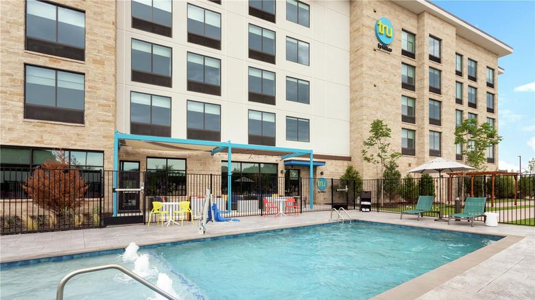 <b>Tru by Hilton Frisco Dallas Pool</b>. Images powered by <a href="https://iceportal.shijigroup.com/" title="IcePortal" target="_blank">IcePortal</a>.