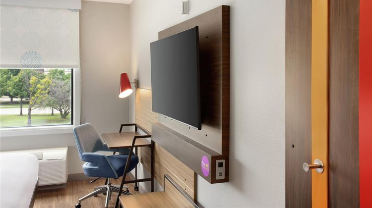 Tru by Hilton Frisco Dallas Room
