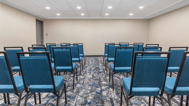 <b>Hampton Inn & Suites by Hilton Downtown Meeting</b>. Images powered by <a href="https://iceportal.shijigroup.com/" title="IcePortal" target="_blank">IcePortal</a>.