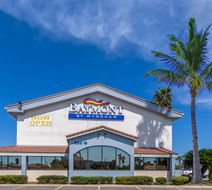 Baymont by Wyndham McAllen Exterior