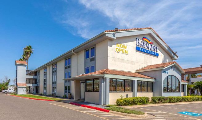 Baymont by Wyndham McAllen Exterior