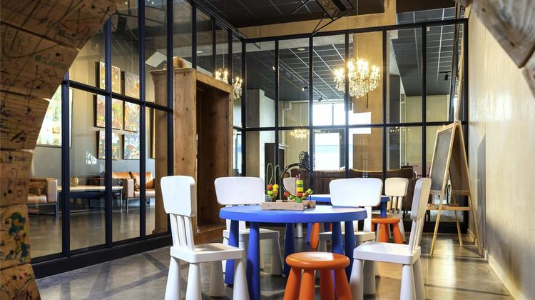 Ibis Styles Namur Exterior