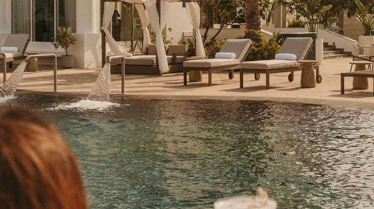 Raffles Al Areen Palace Bahrain Pool