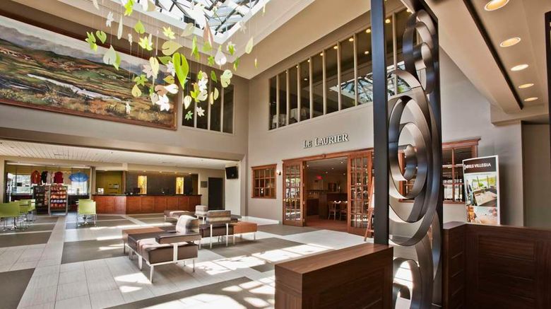 <b>Hotel Le Victorin Lobby</b>. Images powered by <a href="https://iceportal.shijigroup.com/" title="IcePortal" target="_blank">IcePortal</a>.