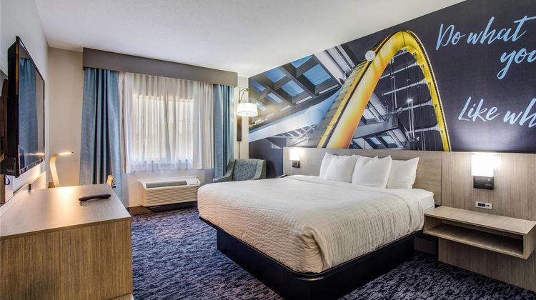 Clarion Pointe Hotel Room