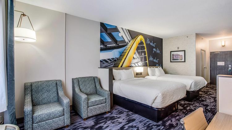 Clarion Pointe Hotel Suite