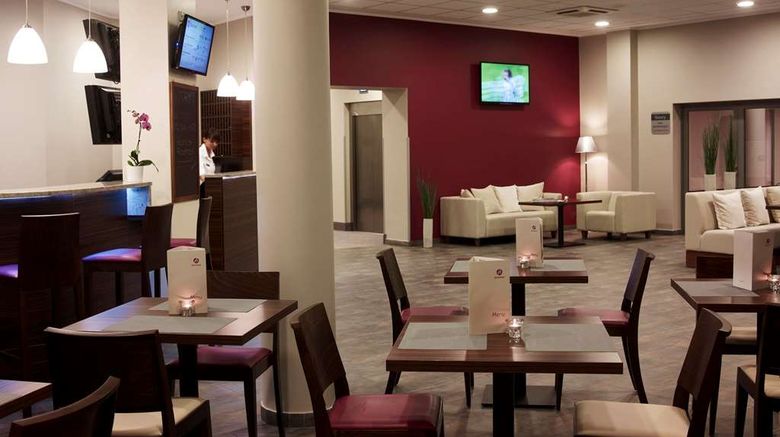 <b>Focus Hotel Chorzow Lobby</b>. Images powered by <a href="https://iceportal.shijigroup.com/" title="IcePortal" target="_blank">IcePortal</a>.