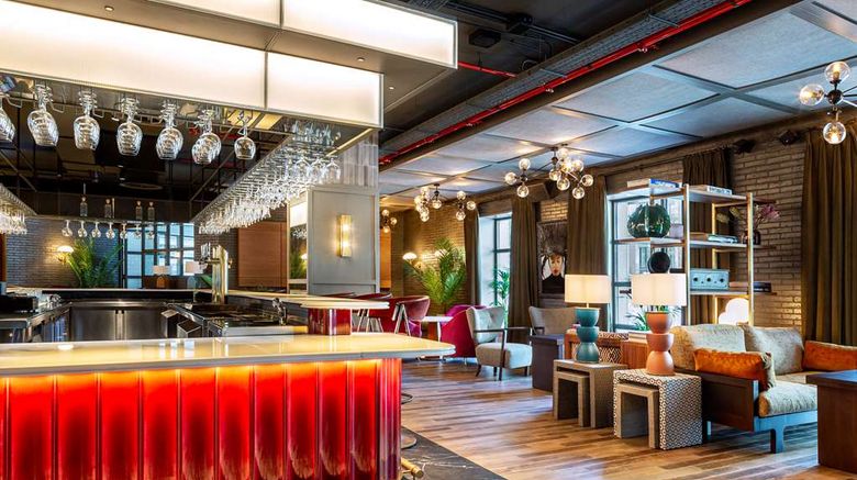 <b>Radisson Red Madrid Restaurant</b>. Images powered by <a href="https://iceportal.shijigroup.com/" title="IcePortal" target="_blank">IcePortal</a>.