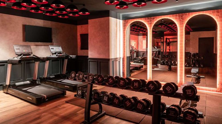 <b>Radisson Red Madrid Health</b>. Images powered by <a href="https://iceportal.shijigroup.com/" title="IcePortal" target="_blank">IcePortal</a>.