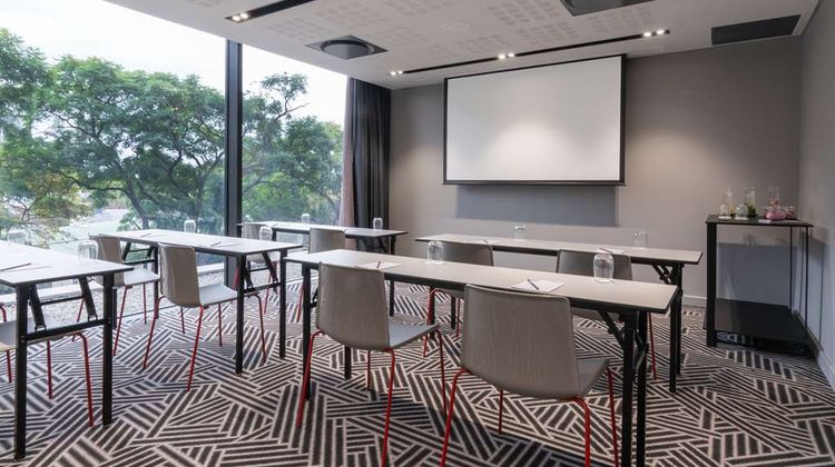 Radisson RED Johannesburg Rosebank Meeting