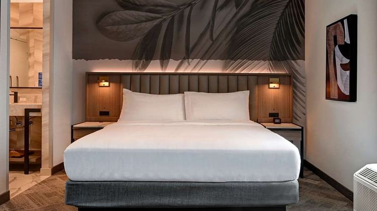Homewood Sts by Hilton Dallas The Colony Room