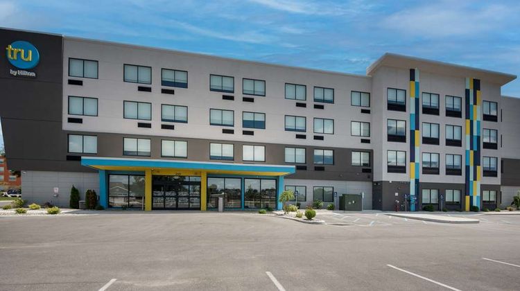 Tru by Hilton Warsaw Exterior