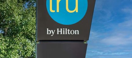 Tru by Hilton Warsaw Exterior