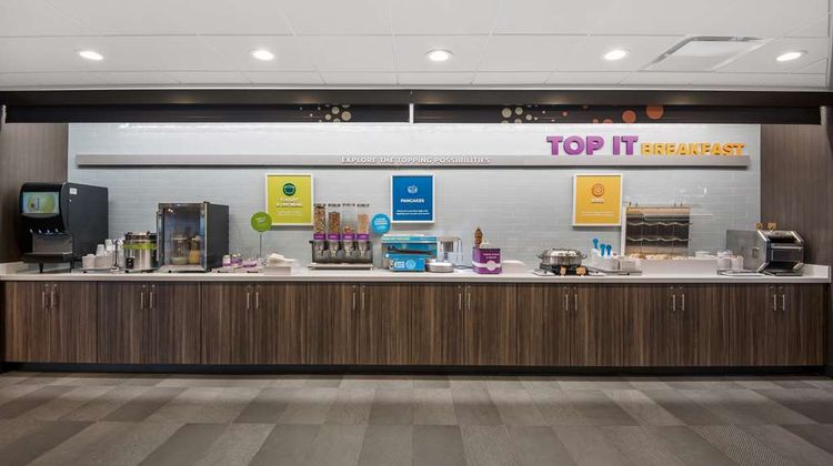 Tru by Hilton Warsaw Restaurant