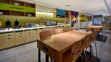 Home2 Suites by Hilton Downtown Delano Restaurant