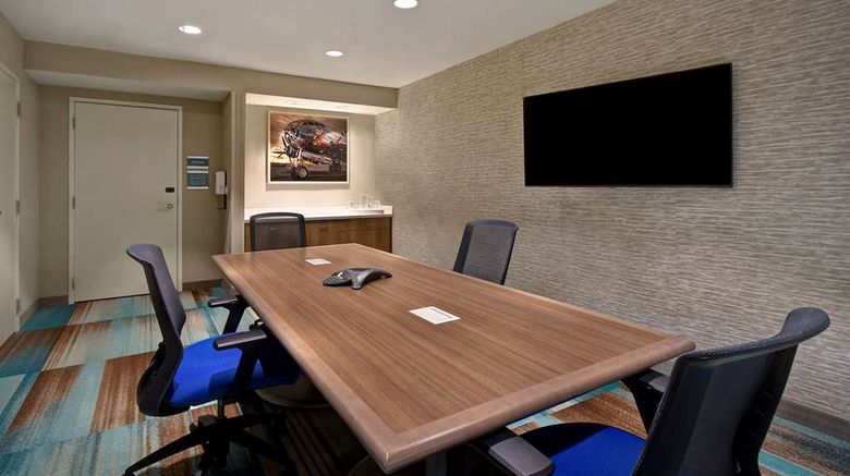 <b>Home2 Suites by Hilton Downtown Delano Meeting</b>. Images powered by <a href="https://iceportal.shijigroup.com/" title="IcePortal" target="_blank">IcePortal</a>.