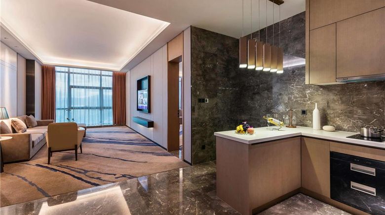 <b>Mercure Shenzhen Pinghu Room</b>. Images powered by <a href="https://iceportal.shijigroup.com/" title="IcePortal" target="_blank">IcePortal</a>.
