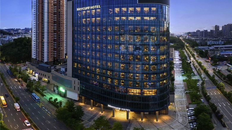 Mercure Shenzhen Pinghu Exterior. Images powered by <a href="https://iceportal.shijigroup.com" target="_blank" rel="noopener">Ice Portal</a>.
