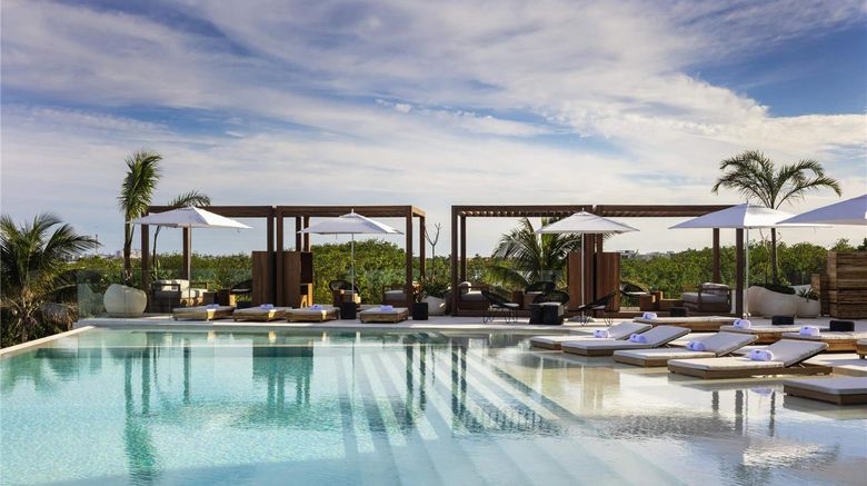 <b>SLS Cancun Exterior</b>. Images powered by <a href="https://iceportal.shijigroup.com/" title="IcePortal" target="_blank">IcePortal</a>.