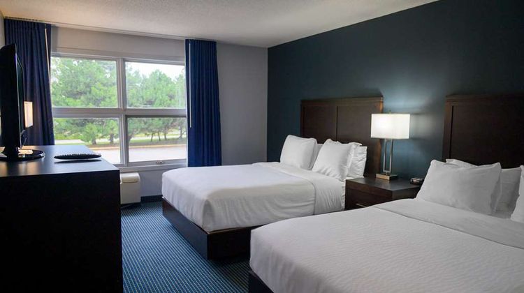 Days Inn by Wyndham Sarnia Harbourfront Room