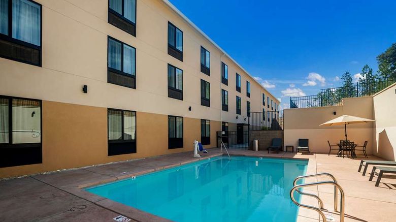 <b>Best Western Colfax Pool</b>. Images powered by <a href="https://iceportal.shijigroup.com/" title="IcePortal" target="_blank">IcePortal</a>.