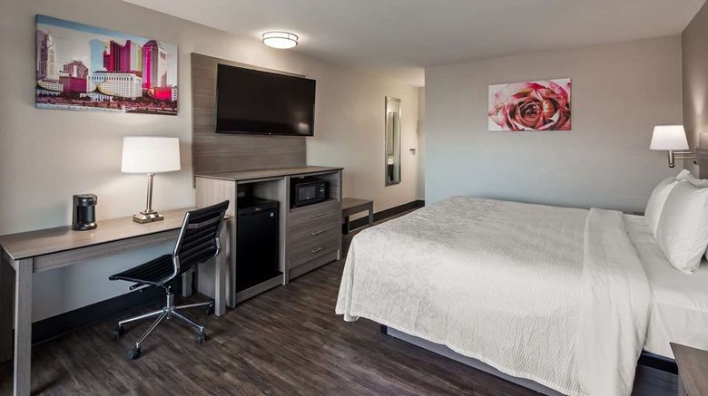 <b>SureStay by Best Western Findlay Room</b>. Images powered by <a href="https://iceportal.shijigroup.com/" title="IcePortal" target="_blank">IcePortal</a>.