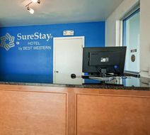 SureStay by Best Western Findlay Lobby