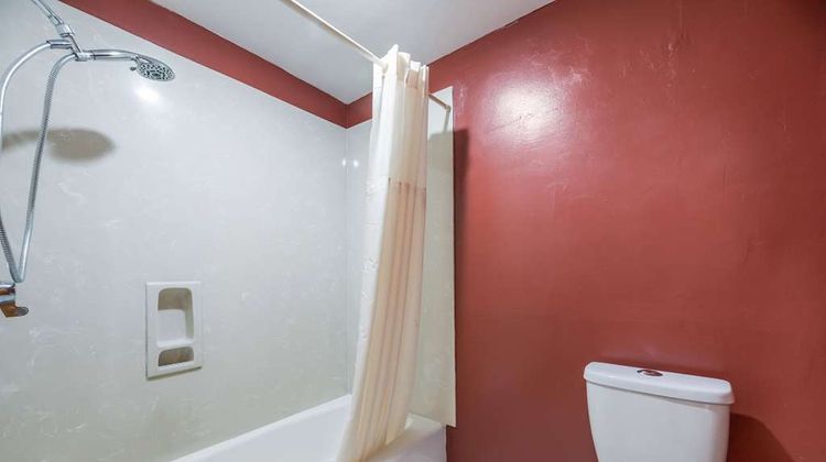 Rodeway Inn Modesto near Downtown Room