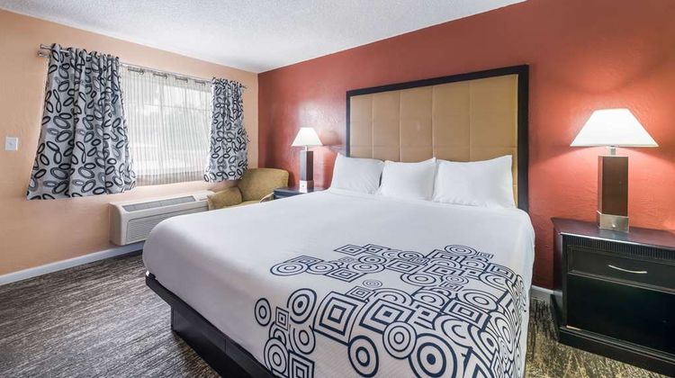 Rodeway Inn Modesto near Downtown Room