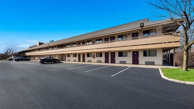 Rodeway Inn Columbus/West Exterior