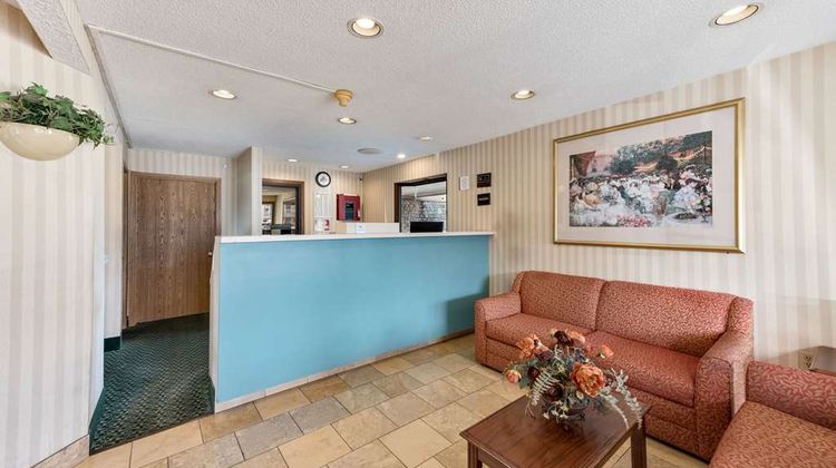 Rodeway Inn Columbus/West Lobby