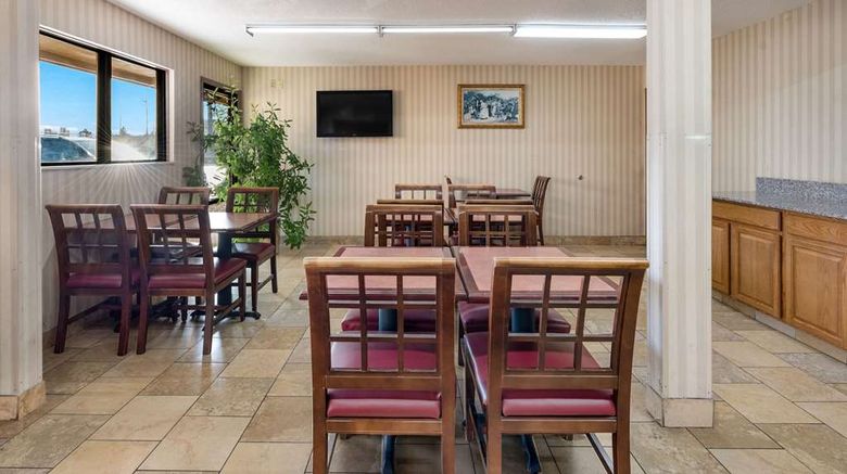 <b>Rodeway Inn Columbus/West Restaurant</b>. Images powered by <a href="https://iceportal.shijigroup.com/" title="IcePortal" target="_blank">IcePortal</a>.