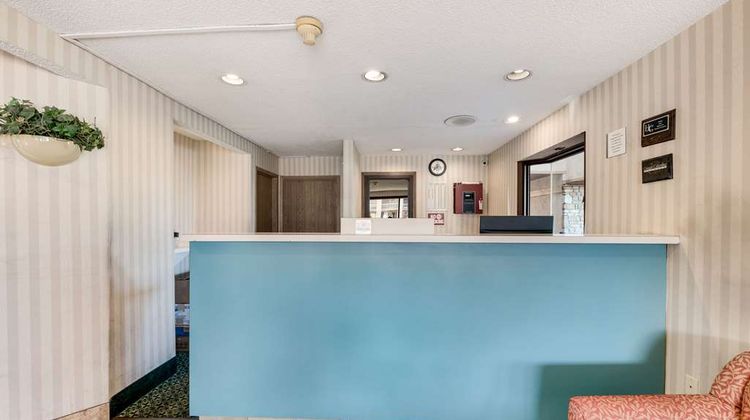 Rodeway Inn Columbus/West Lobby