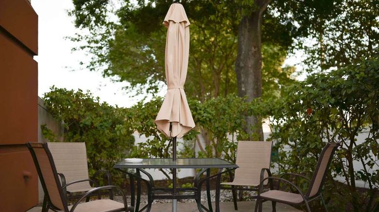 <b>Sonesta Simply Suites Clearwater Recreation</b>. Images powered by <a href="https://iceportal.shijigroup.com/" title="IcePortal" target="_blank">IcePortal</a>.