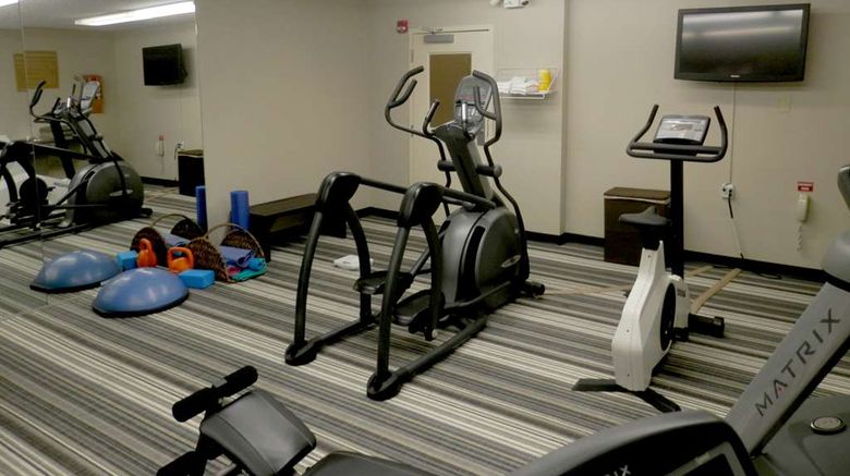 <b>Sonesta Simply Suites NASA Clear Lake Health</b>. Images powered by <a href="https://iceportal.shijigroup.com/" title="IcePortal" target="_blank">IcePortal</a>.
