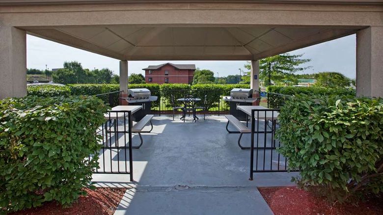 <b>Sonesta Simply Suites Pittsburgh Airport Other</b>. Images powered by <a href="https://iceportal.shijigroup.com/" title="IcePortal" target="_blank">IcePortal</a>.