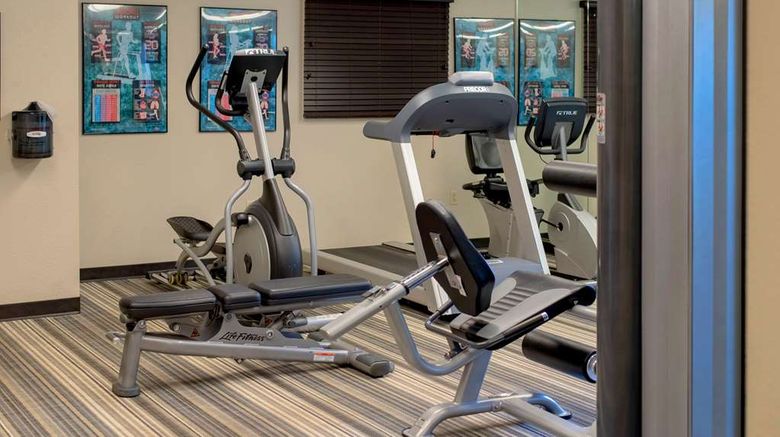 <b>Sonesta Simply Suites Pittsburgh Airport Health</b>. Images powered by <a href="https://iceportal.shijigroup.com/" title="IcePortal" target="_blank">IcePortal</a>.