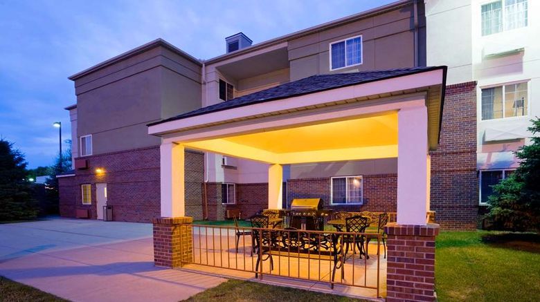 <b>Sonesta Simply Suites Minneapolis Richfield Recreation</b>. Images powered by <a href="https://iceportal.shijigroup.com/" title="IcePortal" target="_blank">IcePortal</a>.