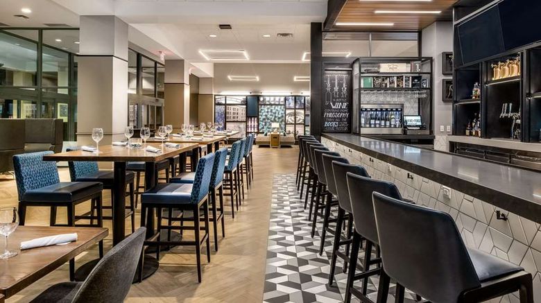 <b>Sonesta Columbus Downtown Restaurant</b>. Images powered by <a href="https://iceportal.shijigroup.com/" title="IcePortal" target="_blank">IcePortal</a>.