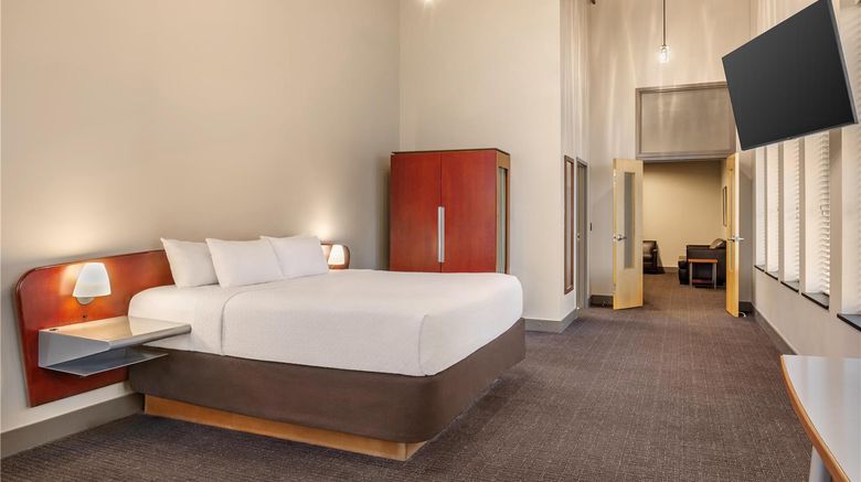 <b>Sonesta Columbus Downtown Suite</b>. Images powered by <a href="https://iceportal.shijigroup.com/" title="IcePortal" target="_blank">IcePortal</a>.