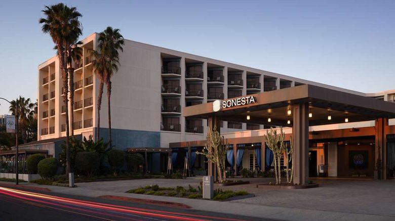 <b>Sonesta Redondo Beach and Marina Exterior</b>. Images powered by <a href="https://iceportal.shijigroup.com/" title="IcePortal" target="_blank">IcePortal</a>.