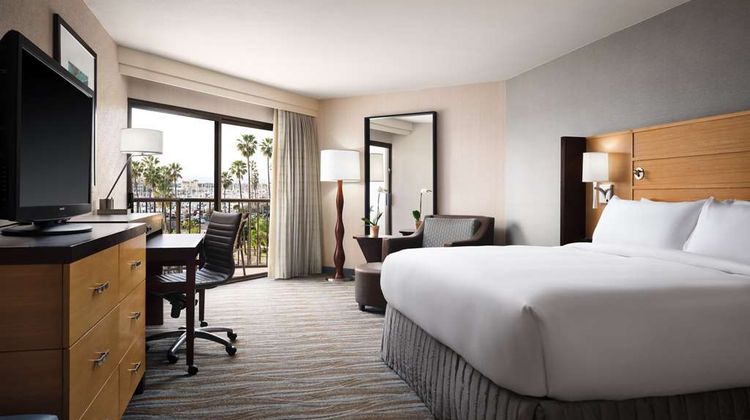 Sonesta Redondo Beach and Marina Room