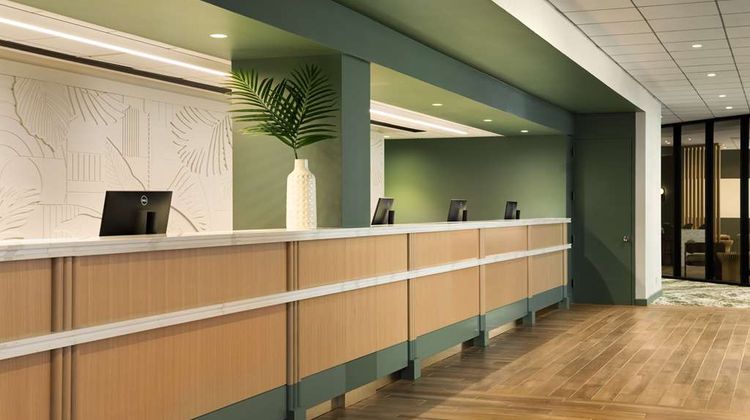 Sonesta Los Angeles Airport LAX Lobby